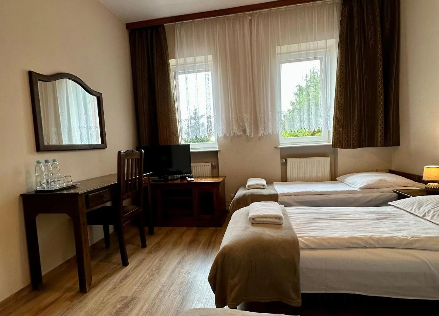 Hotelik Korona Raszyn Guest house