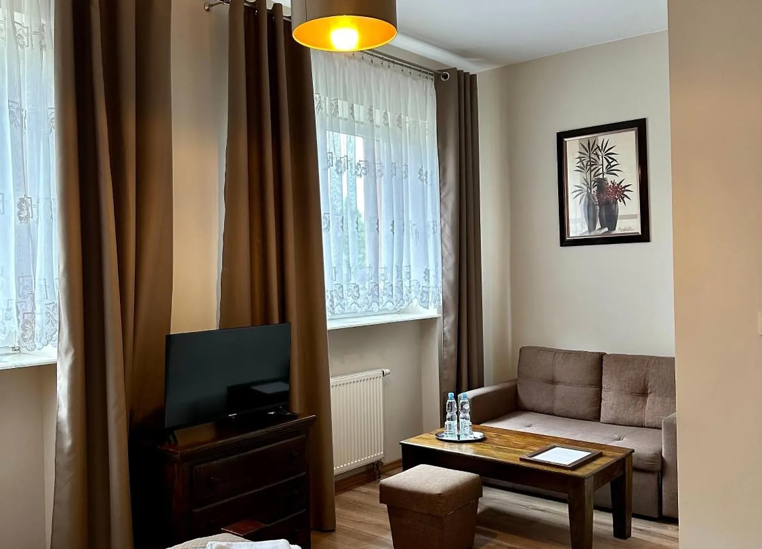 Hotelik Korona Raszyn Guest house